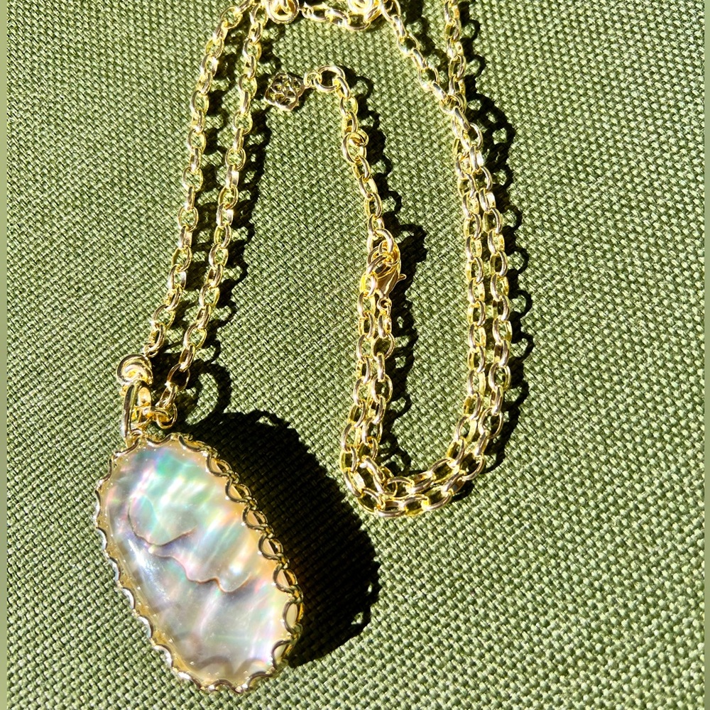 Kendra Scott White Pendant Necklace